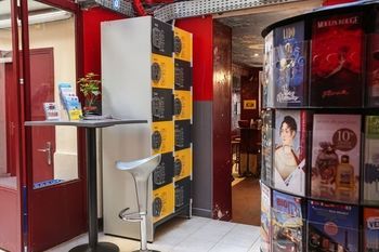 Young And Happy Latin Quarter By Hiphophostels * Parijs